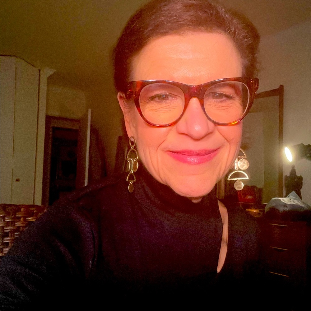 Meet your Posher, Pamela